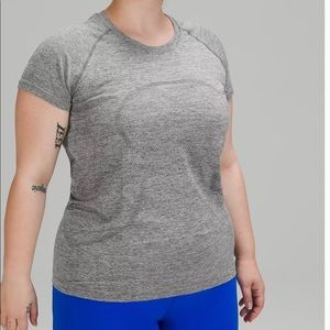 GREY LULULEMON SWIFTLY TECH SIZE 12